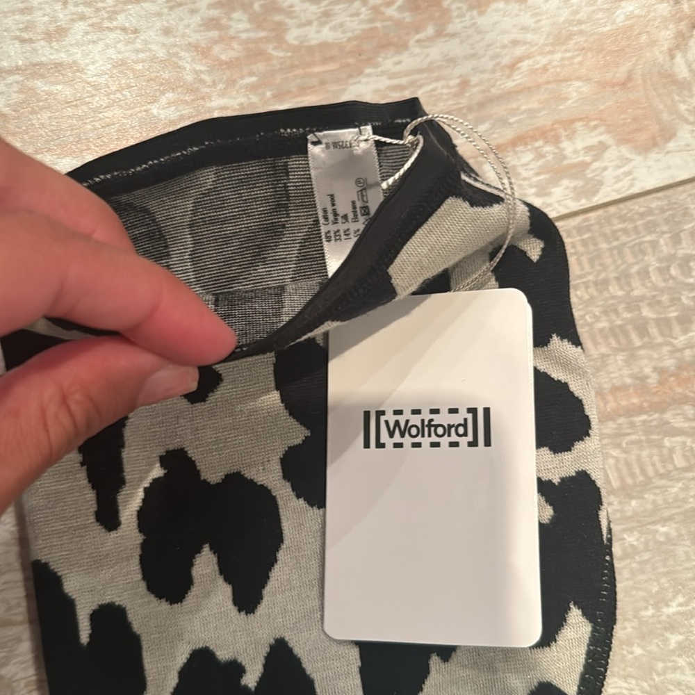NEW Wolford Leo Gaiters size Medium Wool Blend - Picture 5 of 7